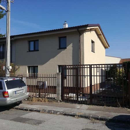 Penzion Ivana Bratislava Exterior photo